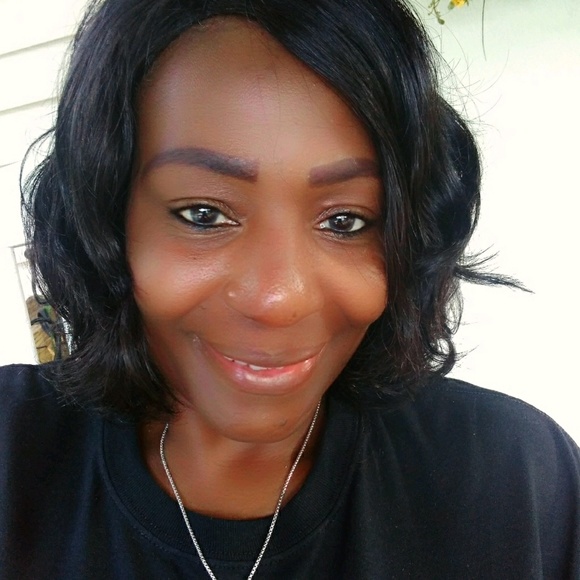 Meet your Posher, Sonja - Picture 1 of 1